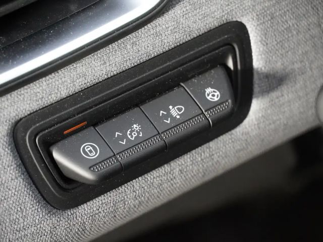 Mitsubishi Colt 1,0 MPI Turbo YUKI Invite C 25