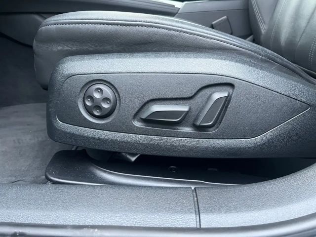 Audi A4 40 TDI Quattro S-Line S-Tronic