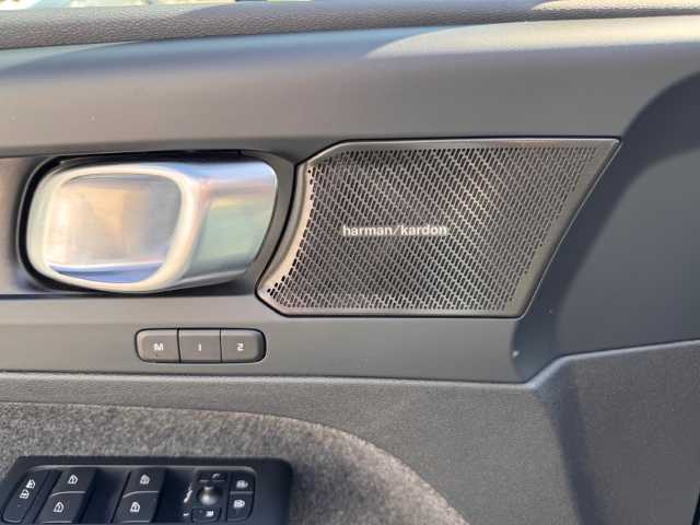 Volvo XC40 Dark Plus Recharge T5