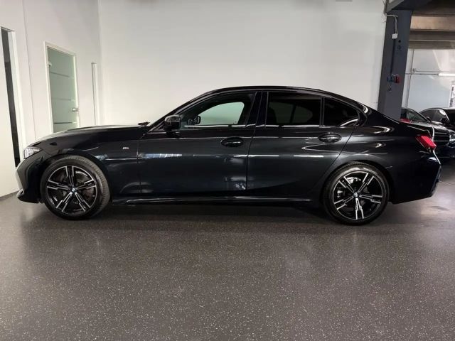 BMW 320 320d M-Sport Sedan