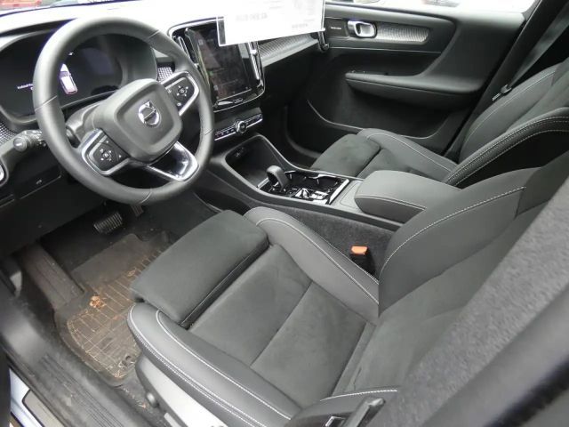 Volvo XC40 Dark Plus