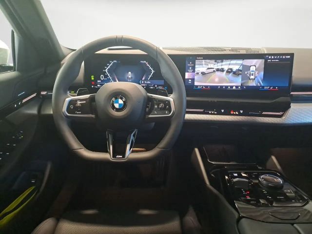 BMW 520 520d M-Sport Touring