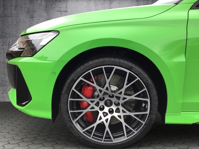 Audi RS3 Quattro S-Tronic Sedan