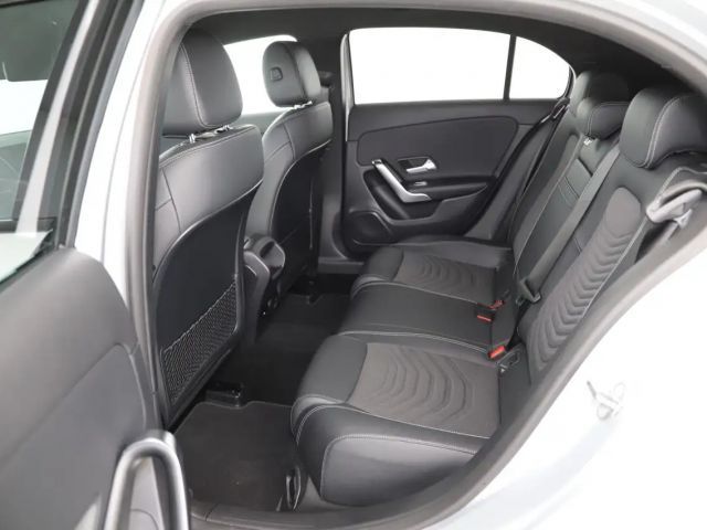 Mercedes-Benz A 180 Progressive