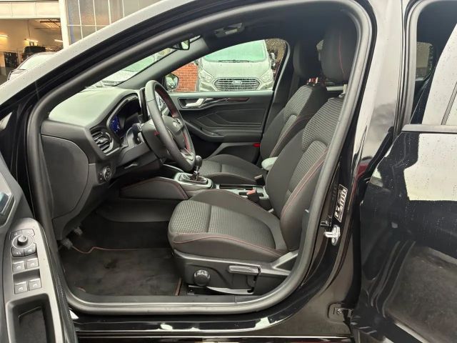 Ford Focus ST Line
