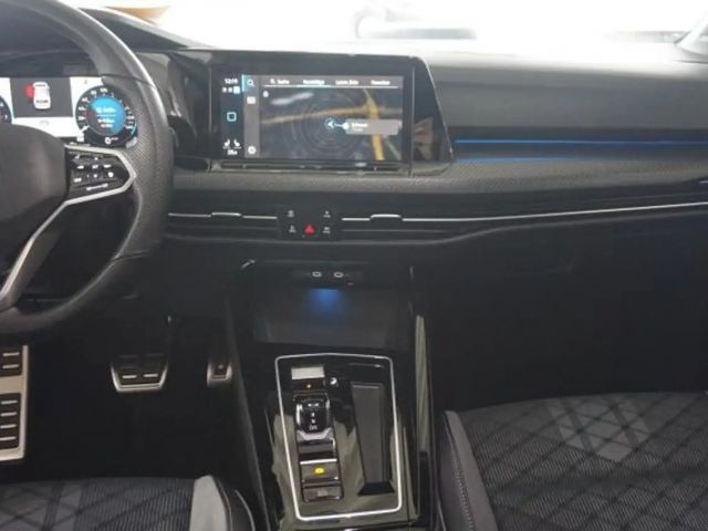 Volkswagen Golf DSG R-Line