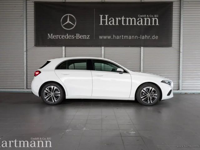 Mercedes-Benz A 200 Hatchback Progressive