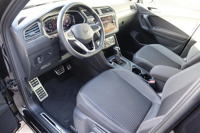 Volkswagen Tiguan Tiguan 1,5 TSI Active Klima Navi Einparkhilfe