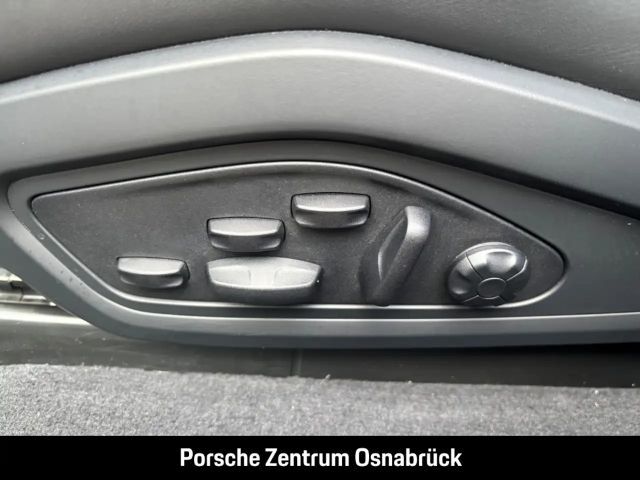 Porsche Taycan S Turbo