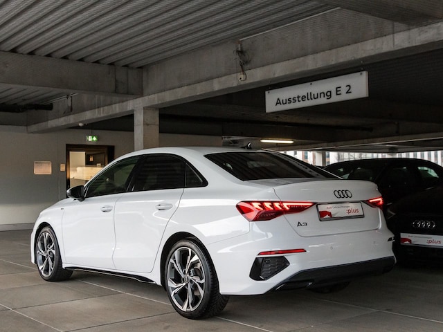 Audi A3 35 TFSI S-Line S-Tronic Sedan