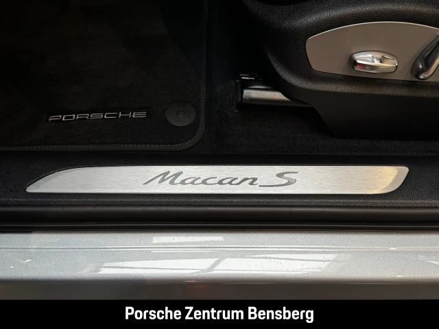 Porsche Macan S