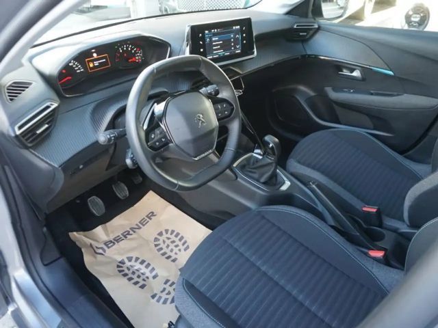 Peugeot 208 PureTech Style