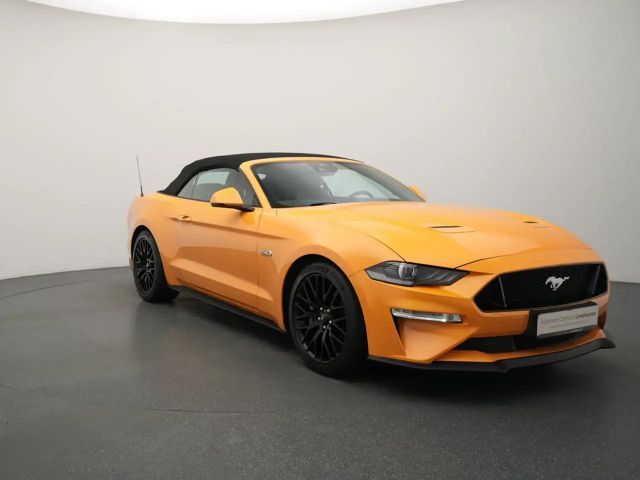 Ford Mustang Convertible GT 5.0 V8