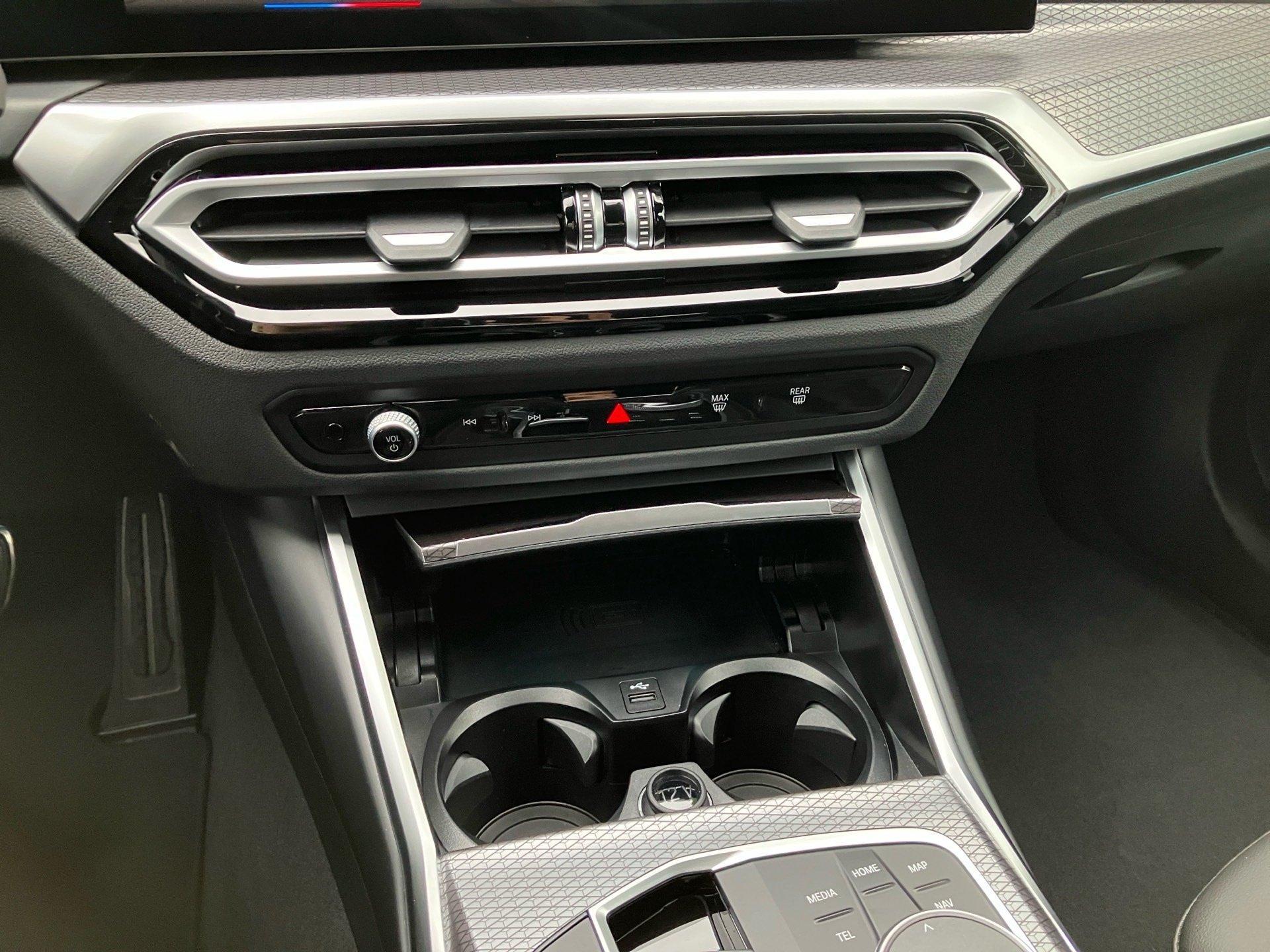 BMW 330 330i Sedan xDrive