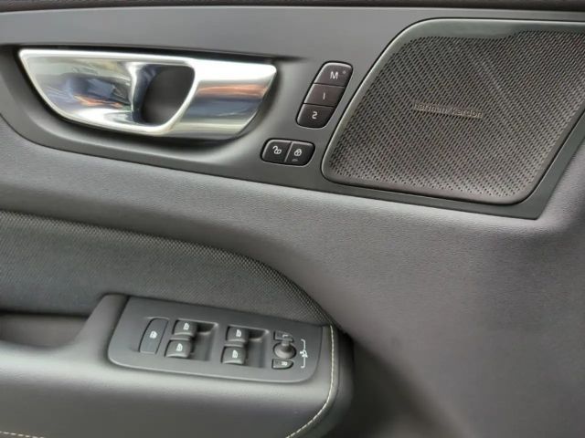 Volvo XC60 R-Design Recharge T6