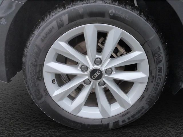 Audi A3 30 TFSI Sedan Sportback