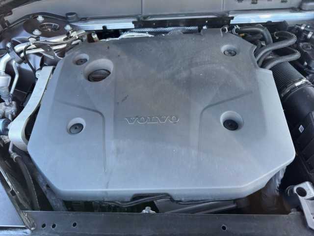 Volvo XC60 Dark Plus