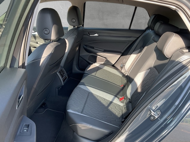 Volkswagen Golf 1.5 TSI