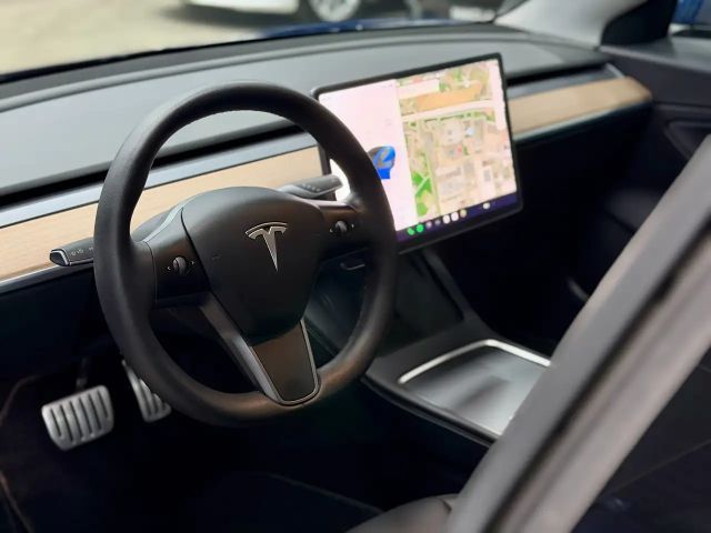 Tesla Model 3 Performance