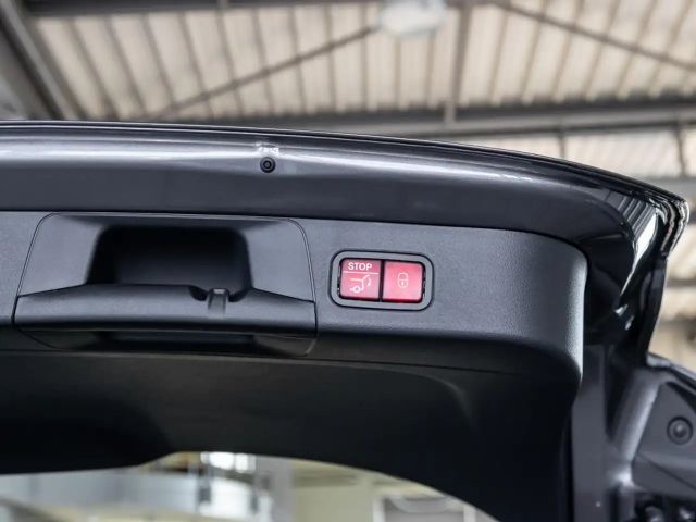 Mercedes-Benz B 200 Progressive Sedan