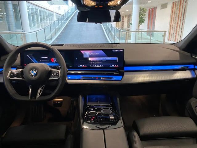 BMW 520 520i M-Sport Touring