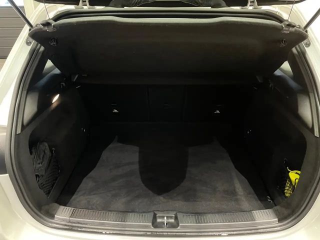 Mercedes-Benz B 200 Progressive