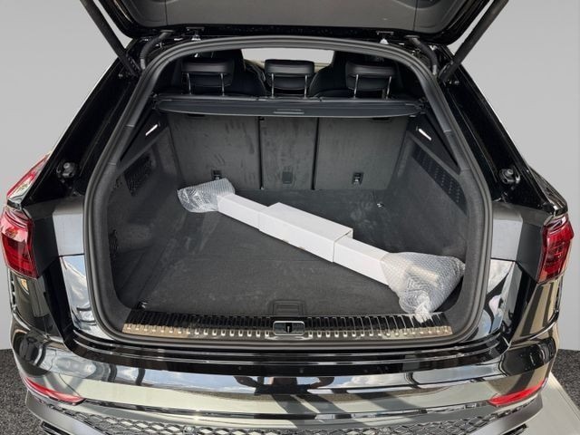 Audi RS Q8 Performance Quattro