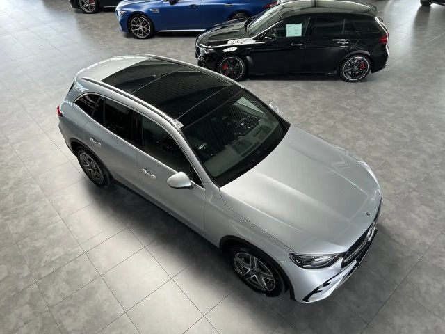 Mercedes-Benz GLC 300 4MATIC AMG Line Premium
