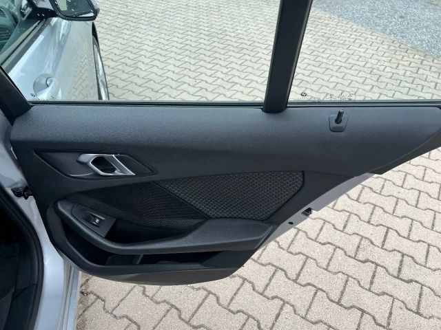 BMW 118 118d Advantage pakket Sedan