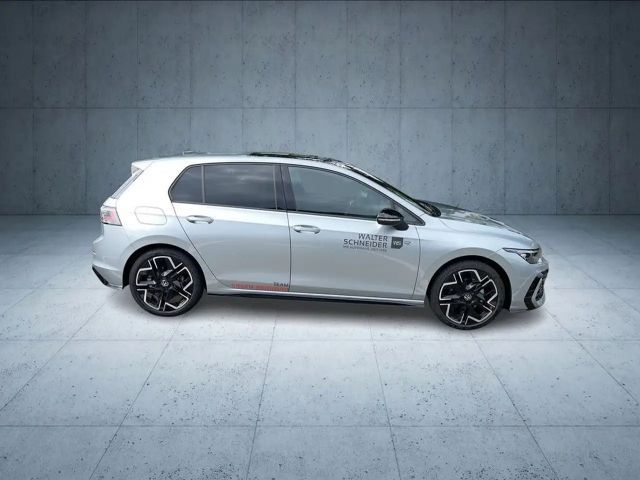 Volkswagen Golf DSG R-Line