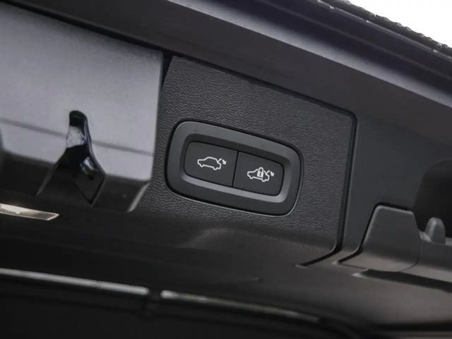 Volvo XC60 AWD Dark Ultra