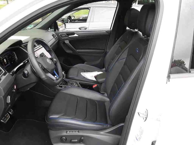 Volkswagen Tiguan *AKRAPOVIC* Pano AHK HUD LM21