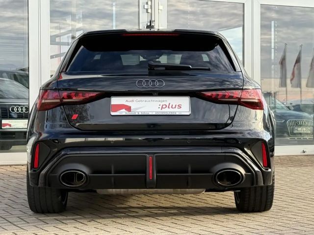 Audi RS3 S-Tronic Sedan Sportback
