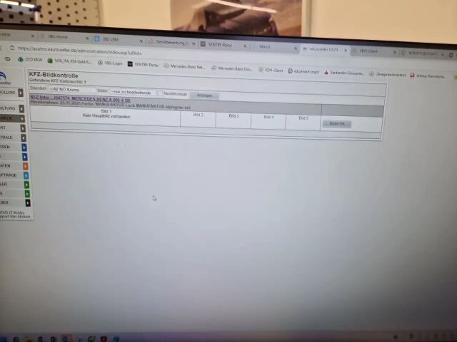 Mercedes-Benz A 200 A 200 d