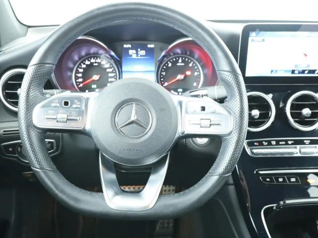 Mercedes-Benz GLC 300 4MATIC AMG Line