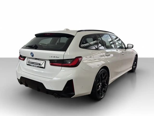 BMW 330 330e M-Sport Touring xDrive