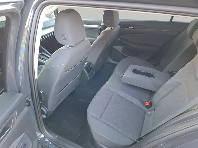 Volkswagen Golf DSG Life Variant