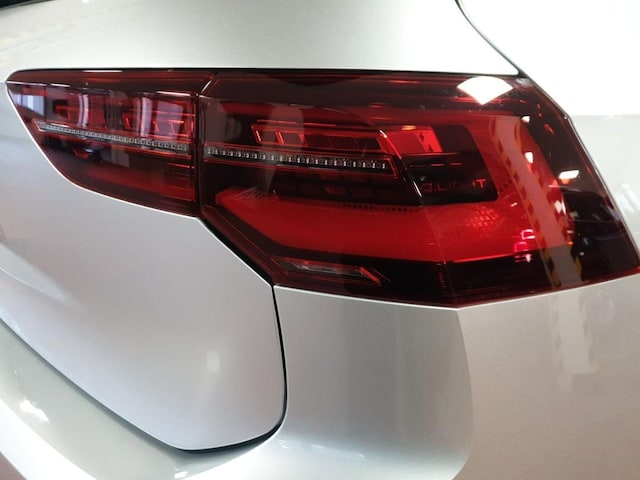 Volkswagen Golf DSG GTI