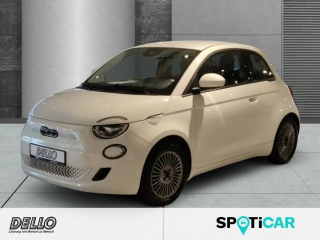 Fiat 500e Klimaautomatik Tempomat AppleCarPlay Bluetooth