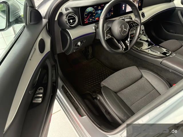 Mercedes-Benz E 220 AVANTGARDE E 220 d Estate