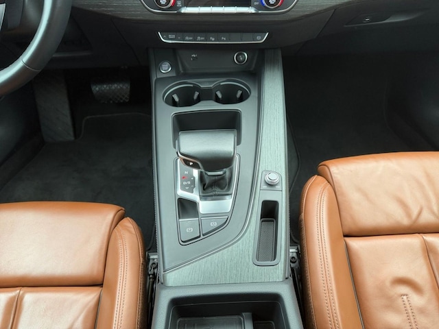 Audi A4 40 TFSI Avant Quattro S-Tronic