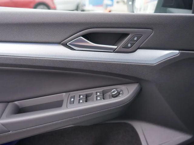 Volkswagen Golf 1.5 eTSI Golf VIII