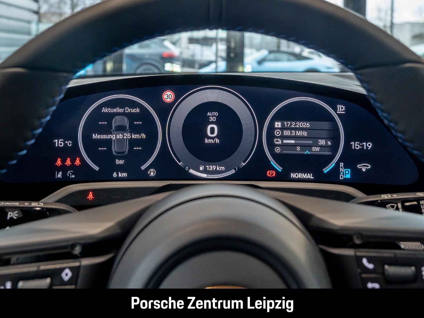 Porsche Taycan Black Edition Sport Turismo