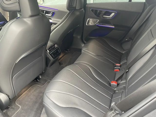 Mercedes-Benz EQE 350 Sedan