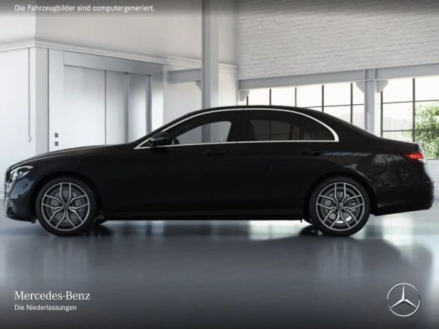 Mercedes-Benz E 300 AMG Line Sedan
