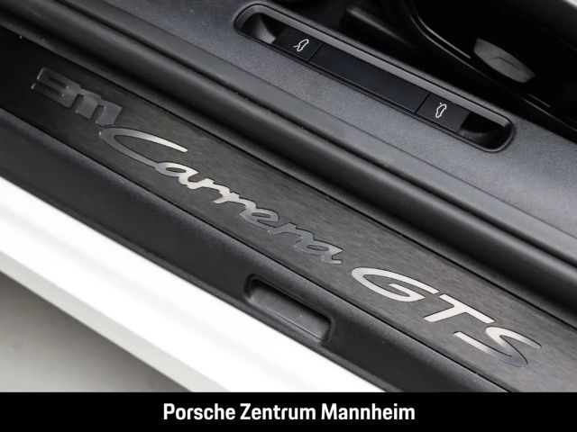 Porsche 992 Cabrio Carrera GTS