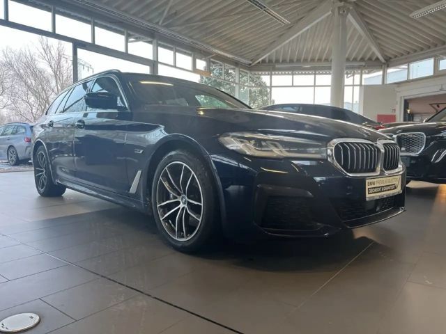 BMW 530 530e M-Sport Touring xDrive