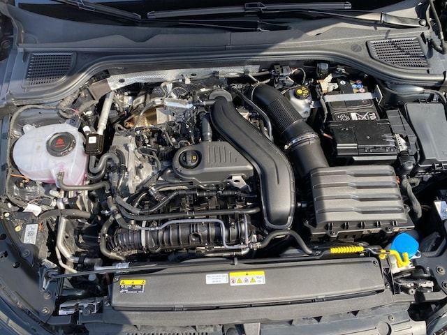 Volkswagen Golf 1.5 eTSI DSG Golf VIII