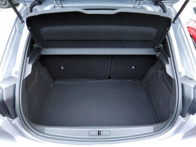 Peugeot 208 Hybrid Style