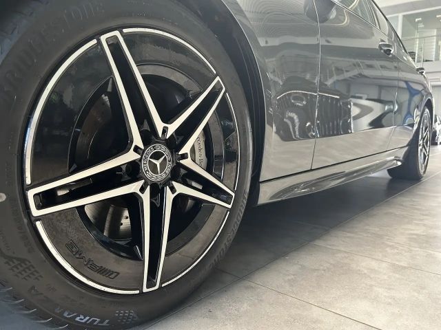 Mercedes-Benz C 300 AMG Line C 300 d Sedan